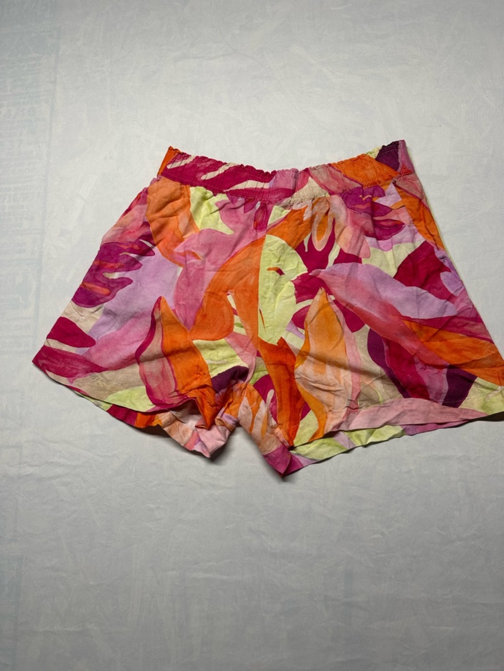 H & M Linen Blend Tropical Short Size Large